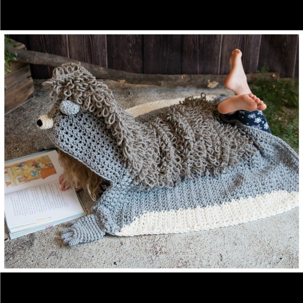 HAND MADE Kids Crochet Animal Squirrel Hooded Throw Blanket - Picture 4 of 8